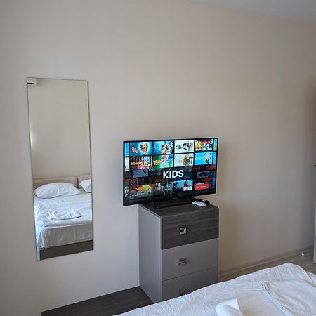 Sunny Star Dreams Condo W Prime Location, Pool, Sea View Sveti Vlas Dış mekan fotoğraf