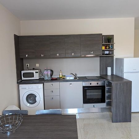 Sunny Star Dreams Condo W Prime Location, Pool, Sea View Sveti Vlas Dış mekan fotoğraf