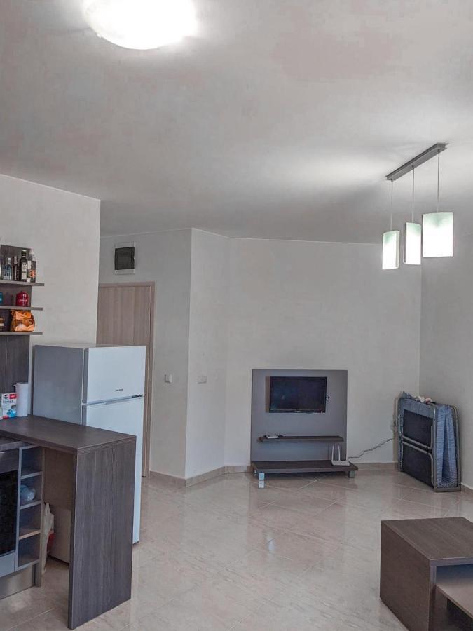 Sunny Star Dreams Condo W Prime Location, Pool, Sea View Sveti Vlas Dış mekan fotoğraf